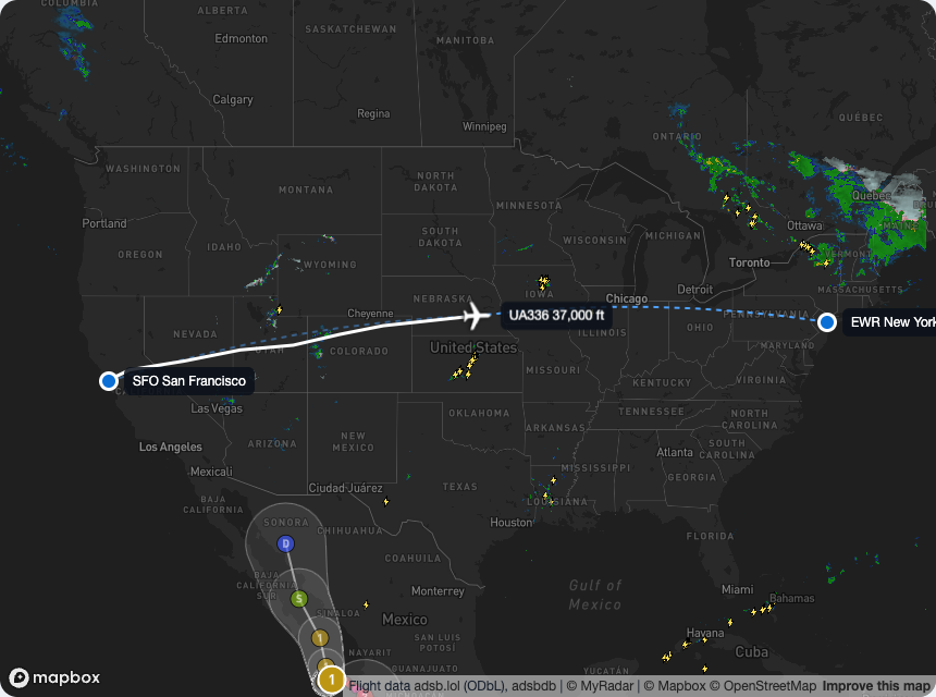 Following a flight: its track in white and its planned route dashed
